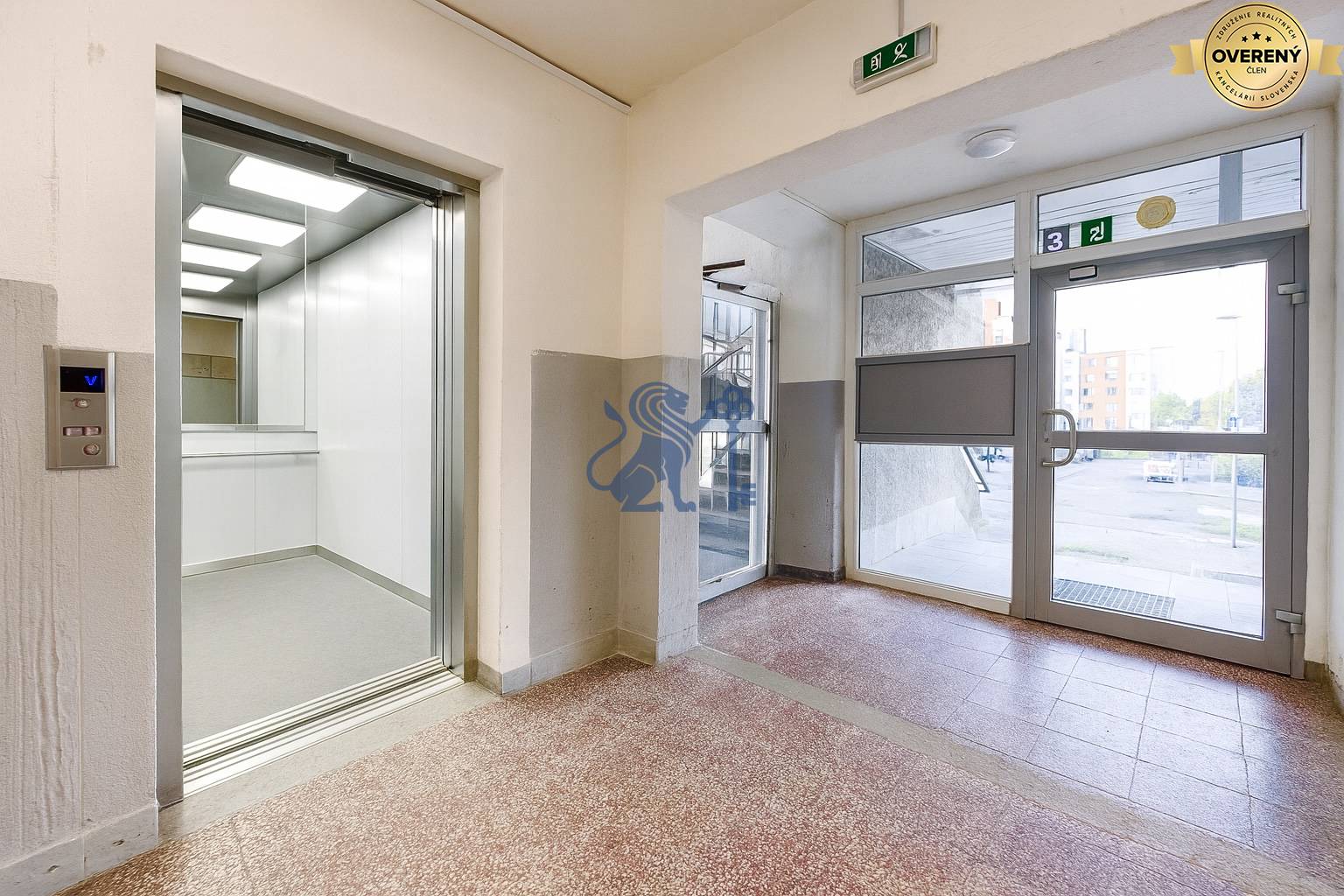 dubravka-1izbovy-byt-na-predaj-chodba