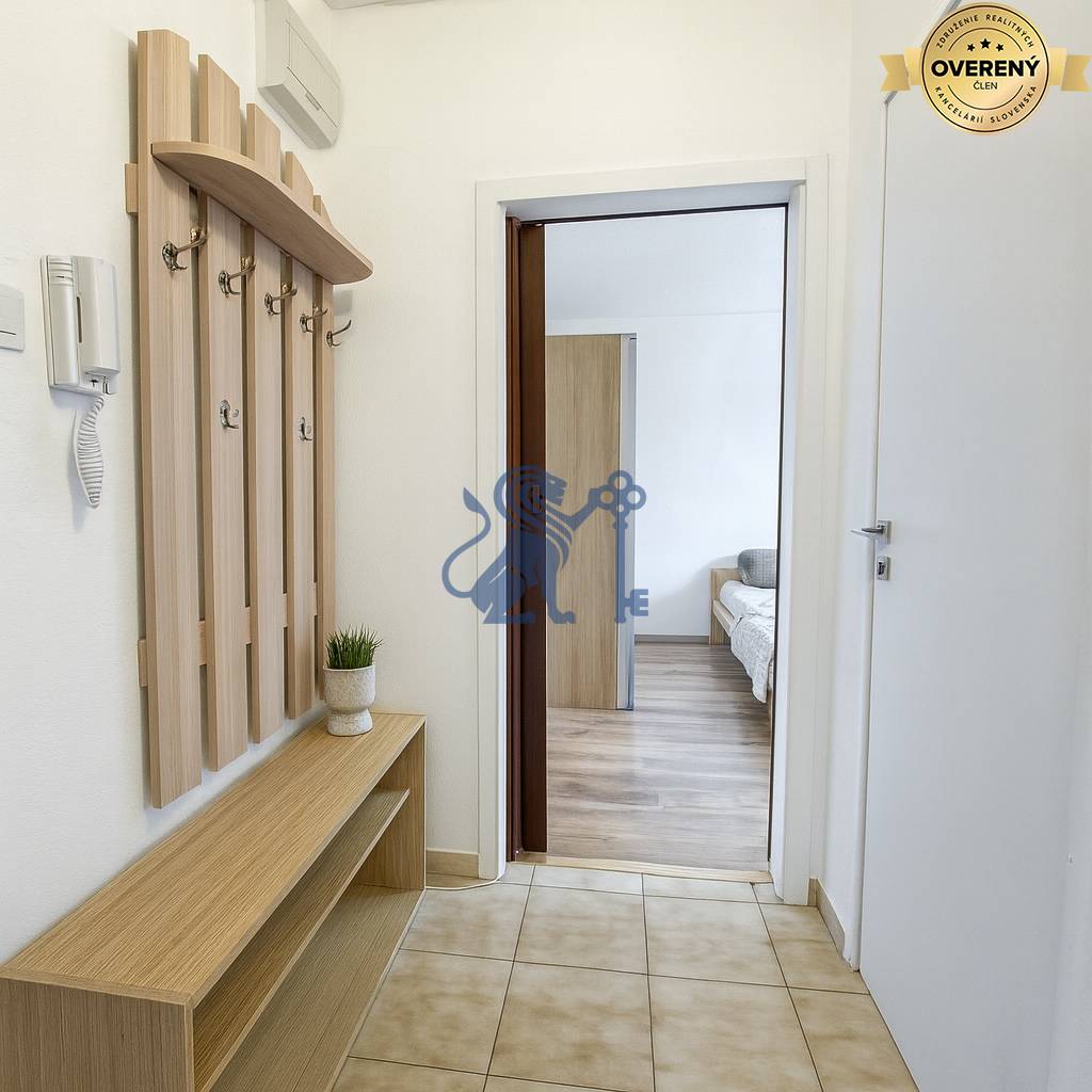 dubravka-1izbovy-byt-na-predaj-chodba