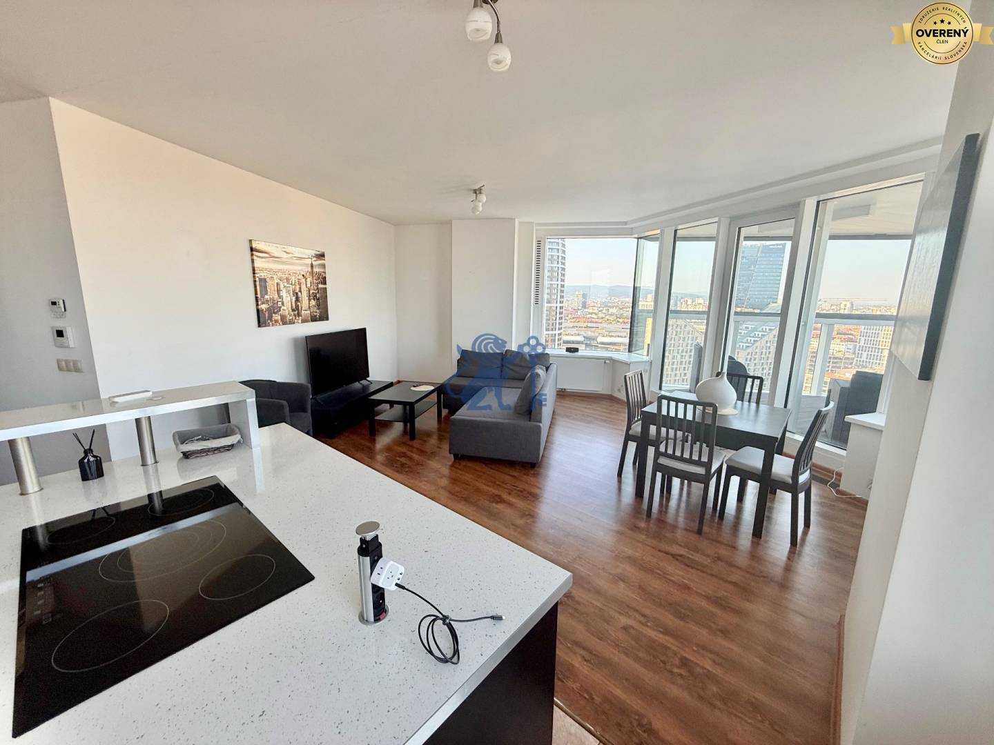 PANORAMA City | obývačka