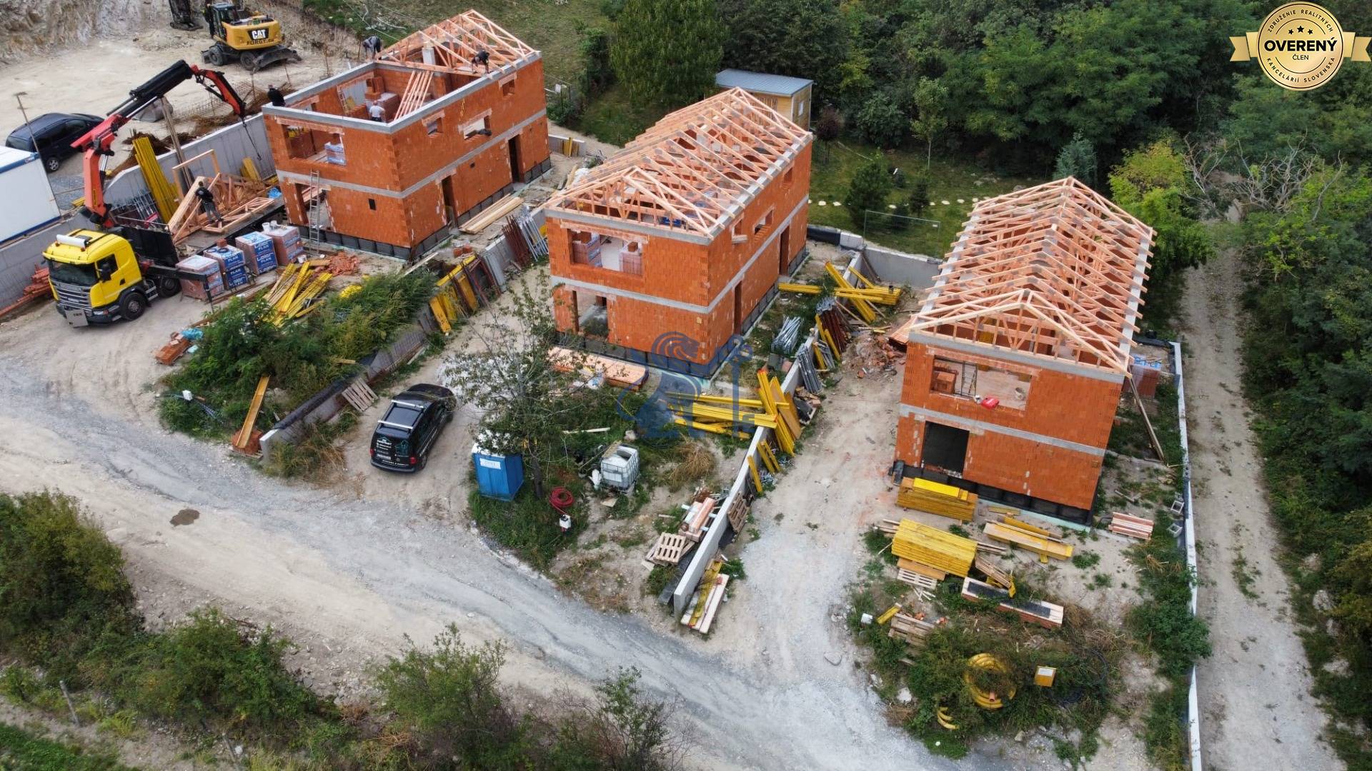 Stavba | aktuálny stav