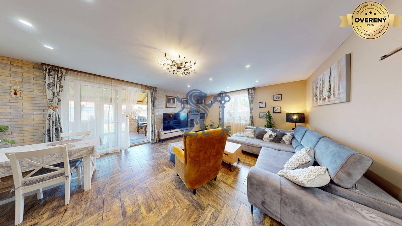 1206042025_110919 (2).jpg