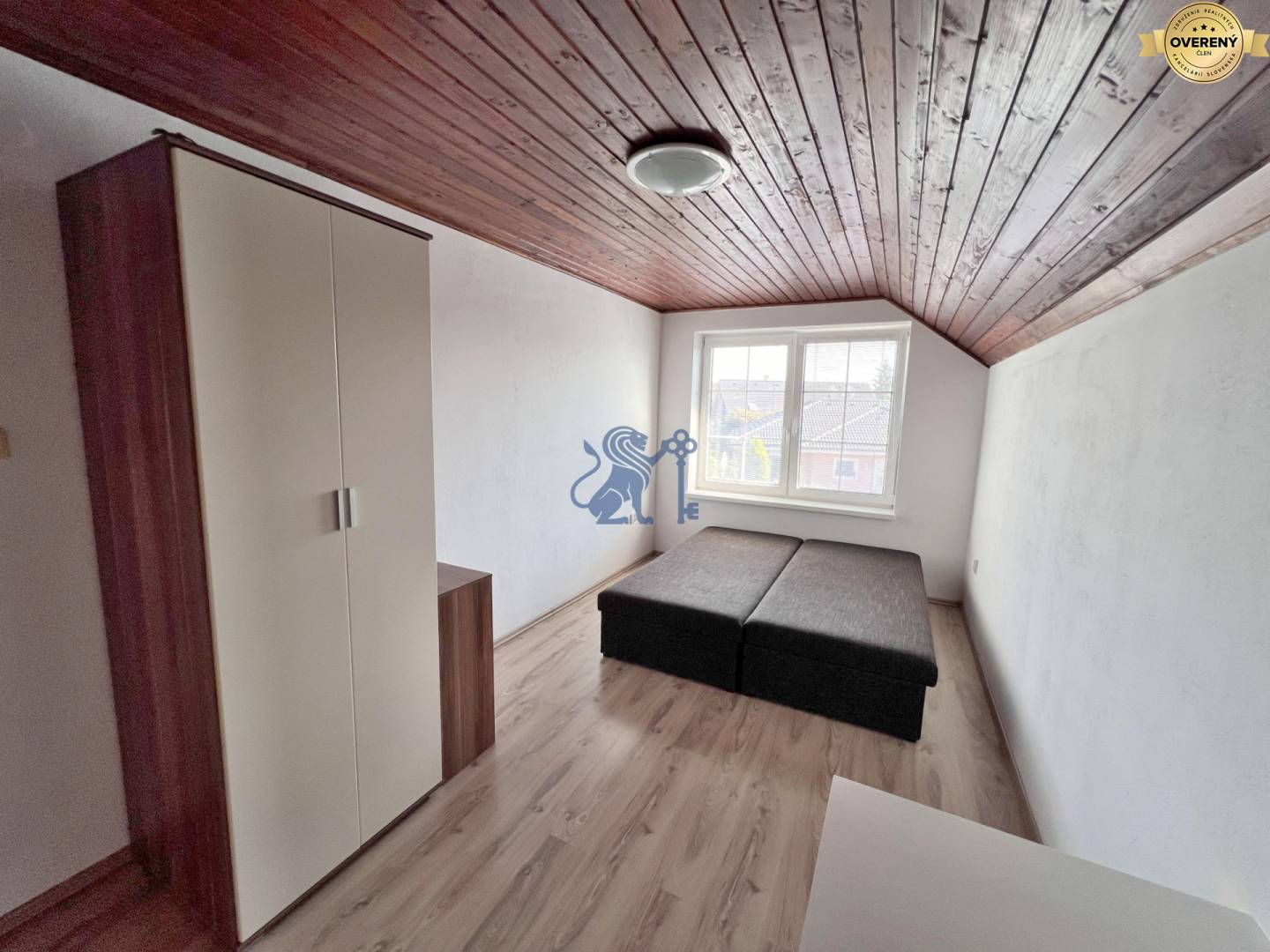 Vojenska ul. Rovinka 8.jpg