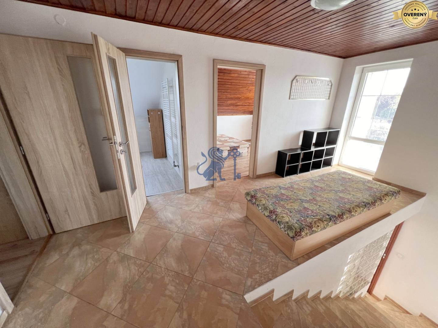 Vojenska ul. Rovinka 12.jpg