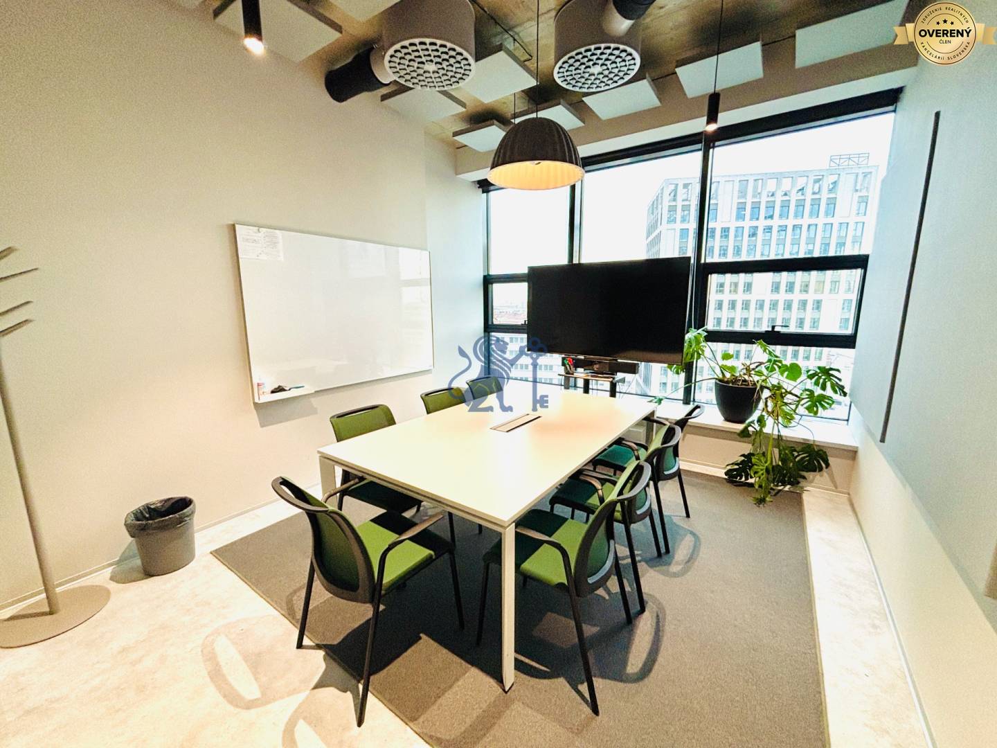 Štandardná zasadačka pre 7 osôb