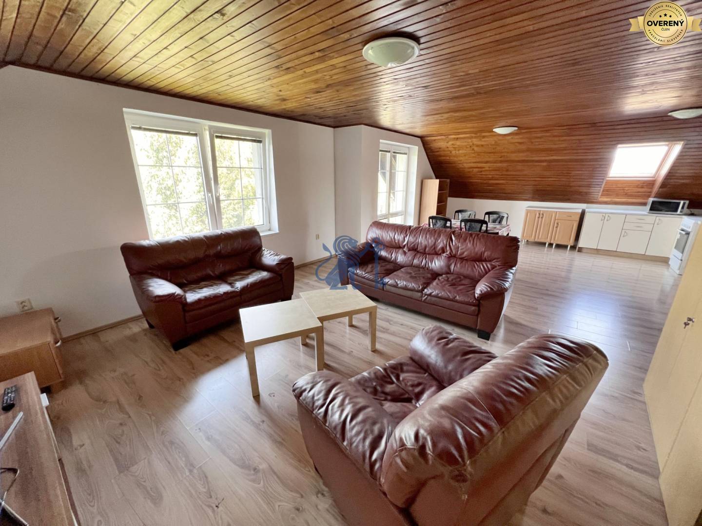 Vojenska ul. Rovinka 1.jpg