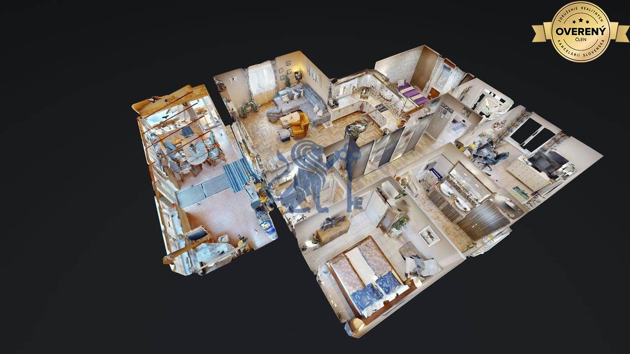 2406042025_105014 (1).jpg