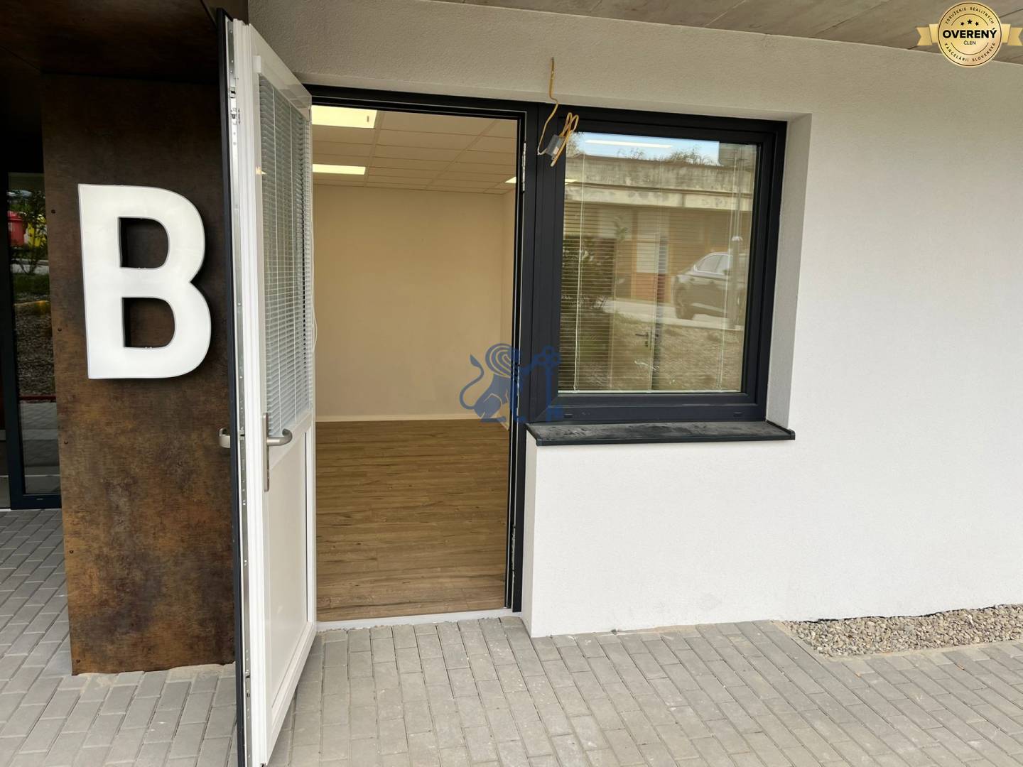 kancelarske_obchodne_priestory_rozkvet (31).jpg