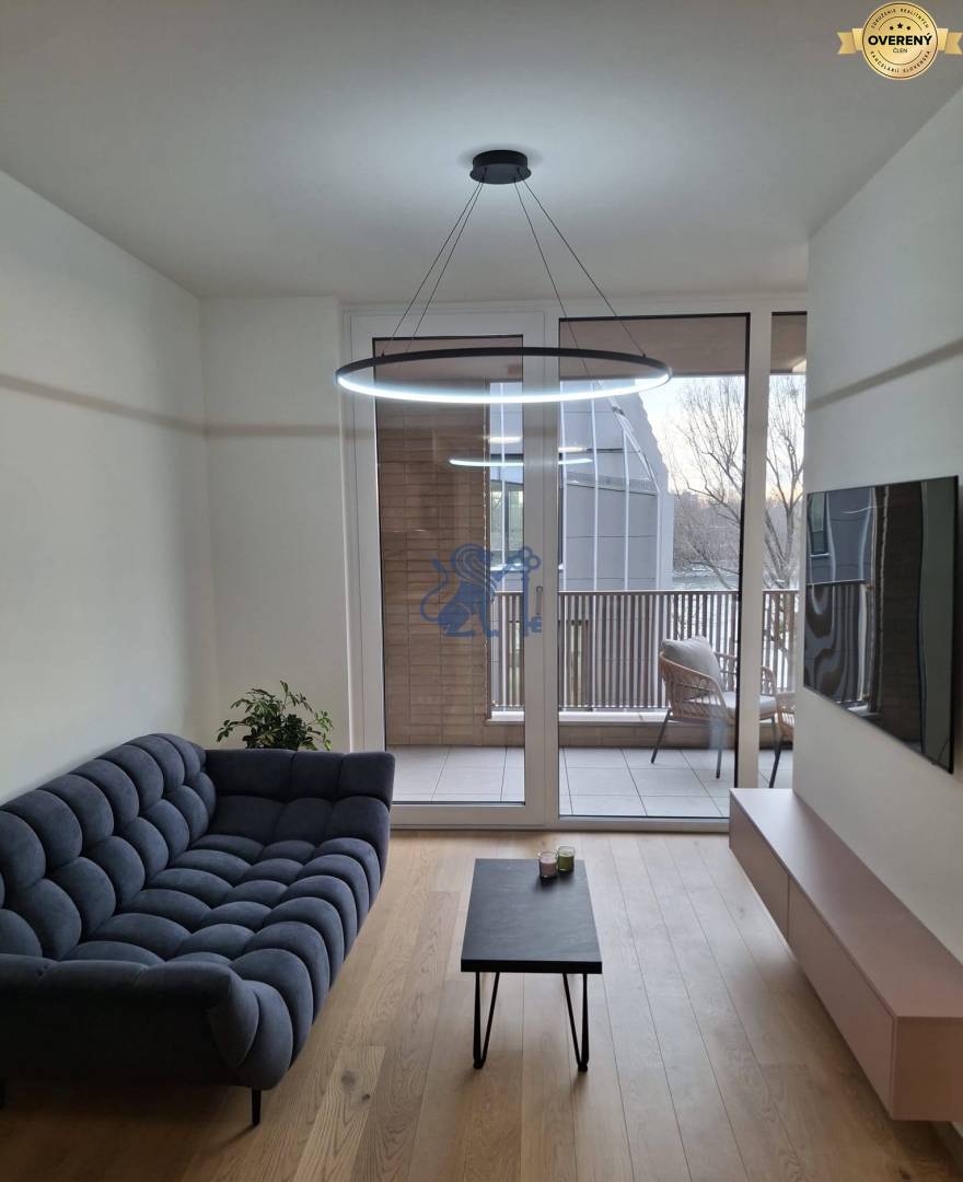 vydrica_1,5_izbovy_byt_prenajom (22).jpg