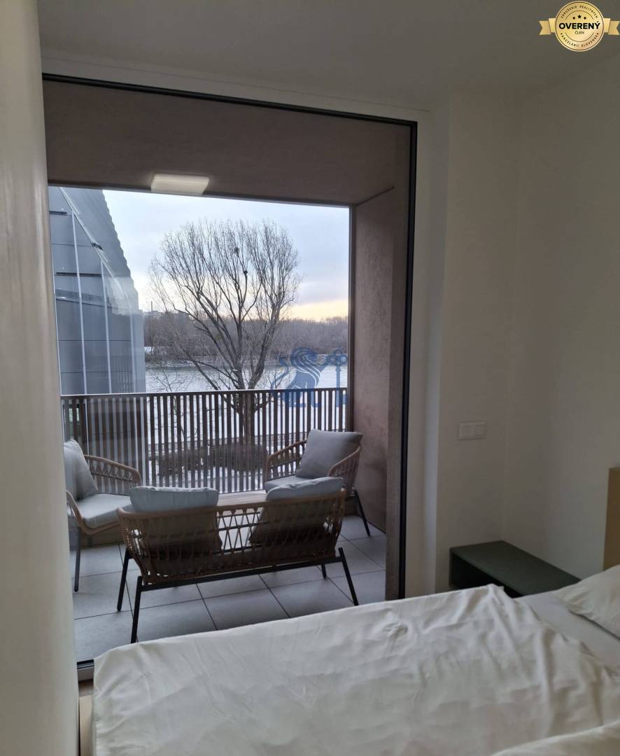 vydrica_1,5_izbovy_byt_prenajom (10).jpg