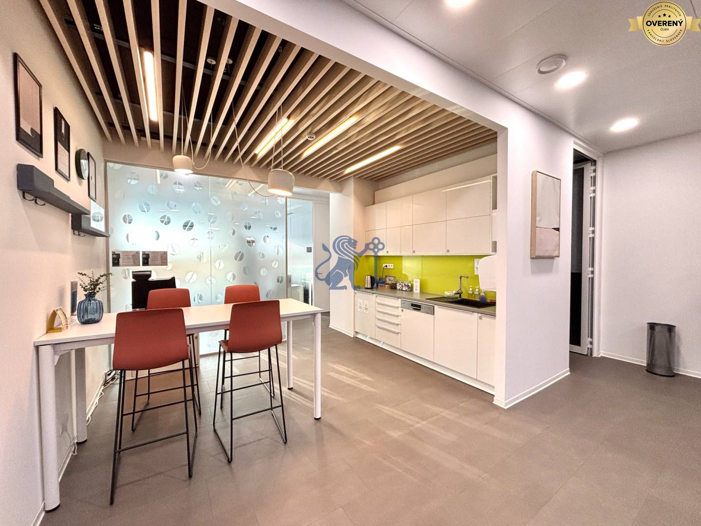 Galvaniho_kancelarie_kuchynka