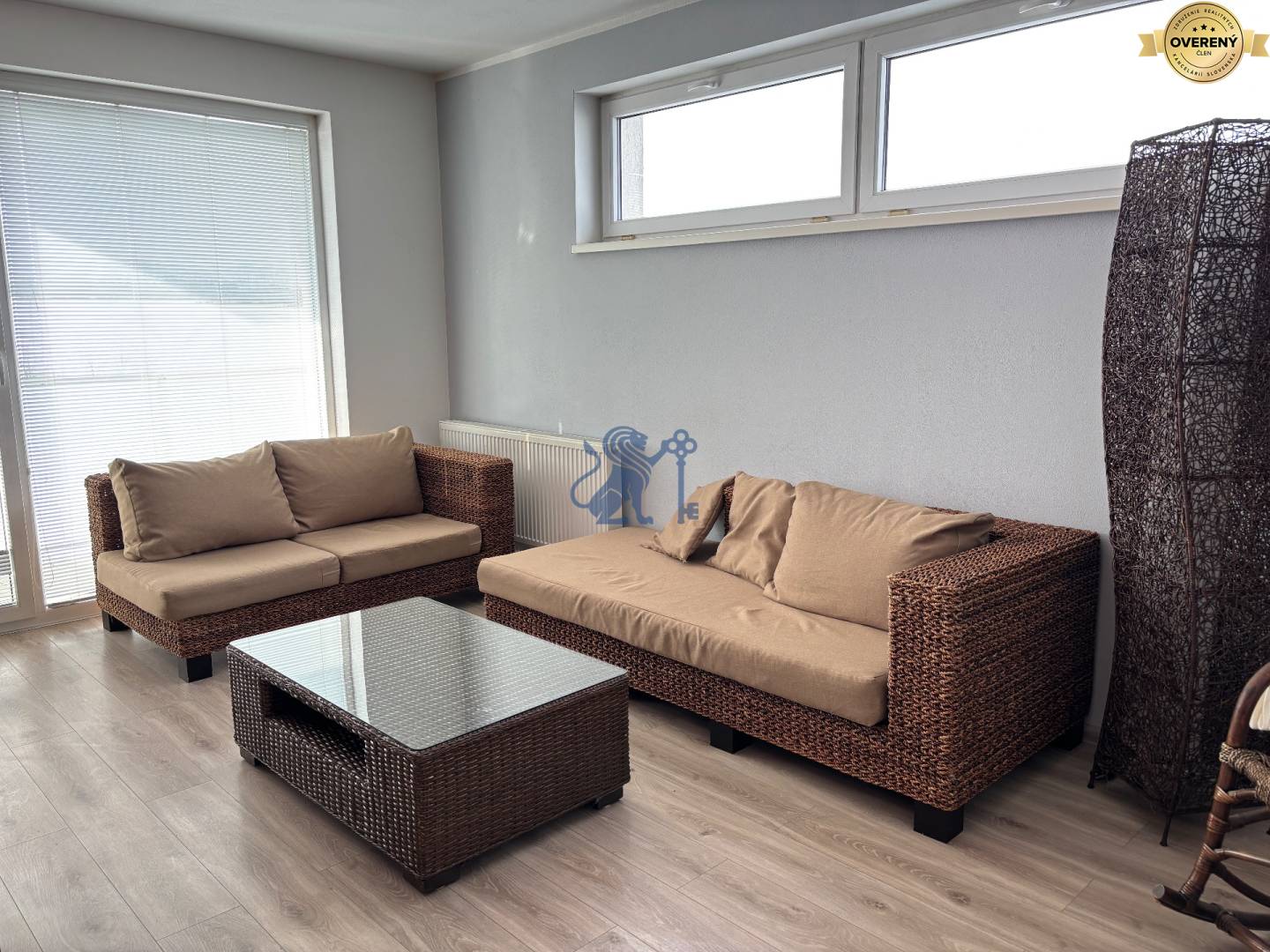 2i_Slávičia_SC_obývačka