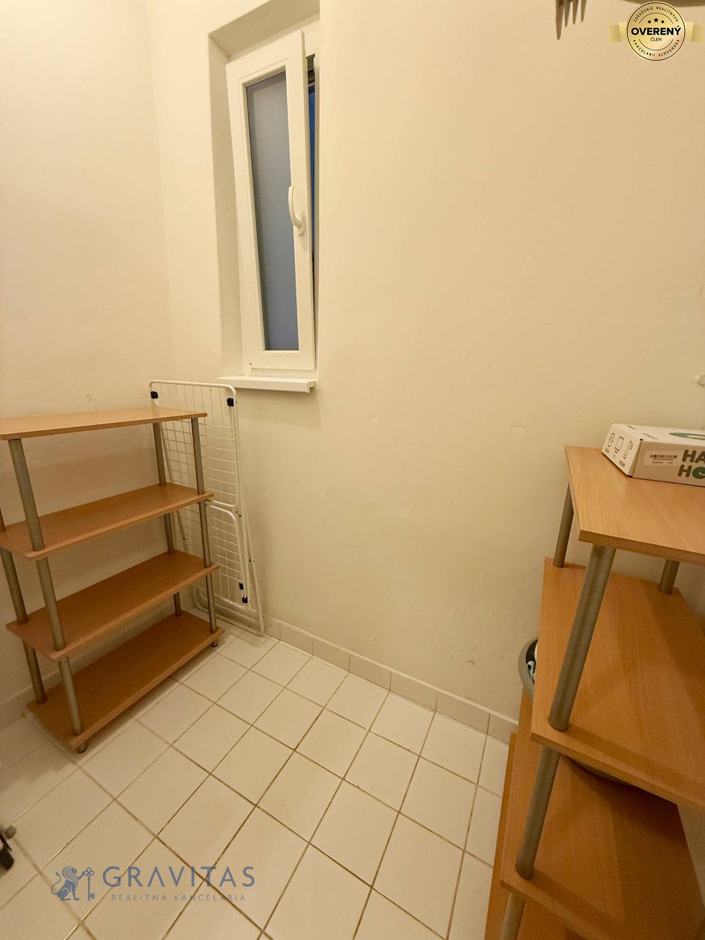 Americka 1 - tech. miestnost.jpg