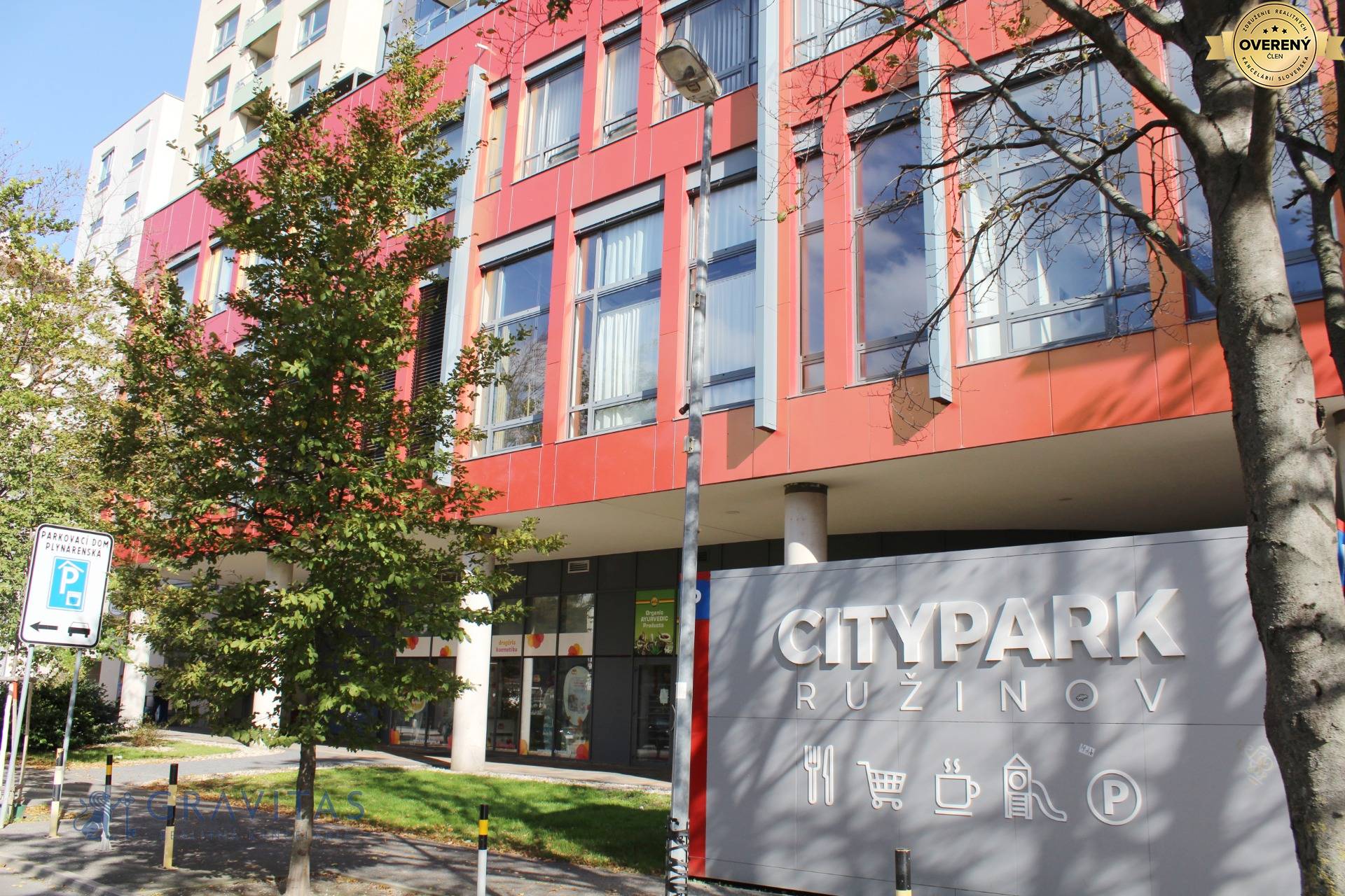 City_Park_vstup_exterier