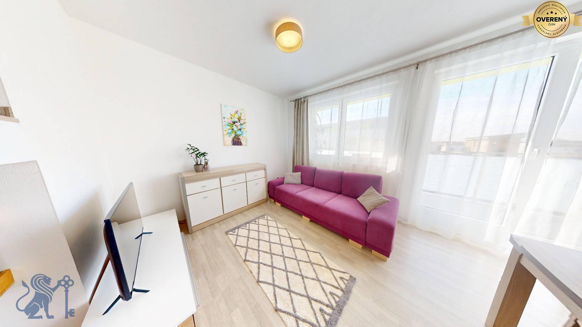 Predaj-4-izbovy-Byt-Stupava-mezonet-obývačka