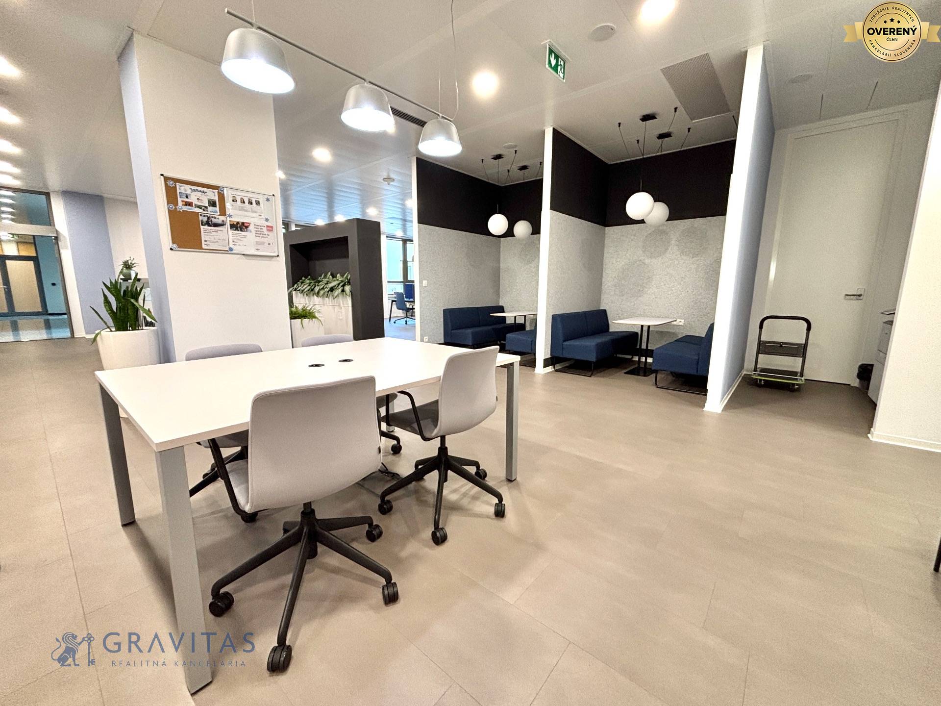 Galvaniho_kancelarie_otvorený_phone_boot