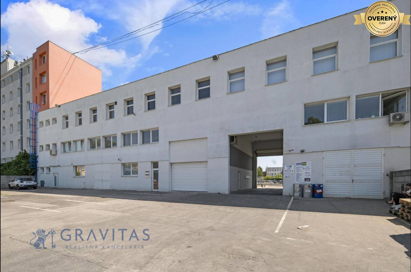 Vajnorská 137 zadný dvor