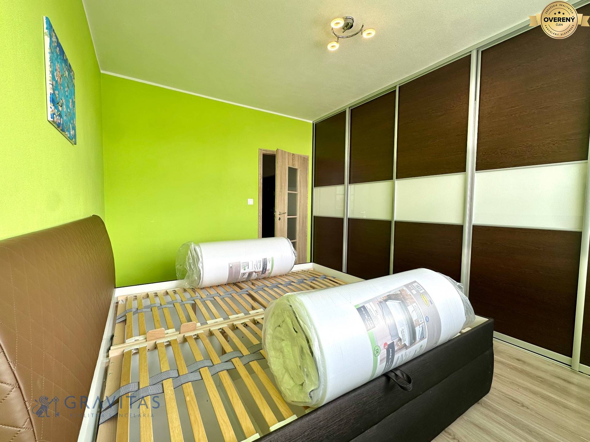 2i_Slávičia_SC_izba_spálňa