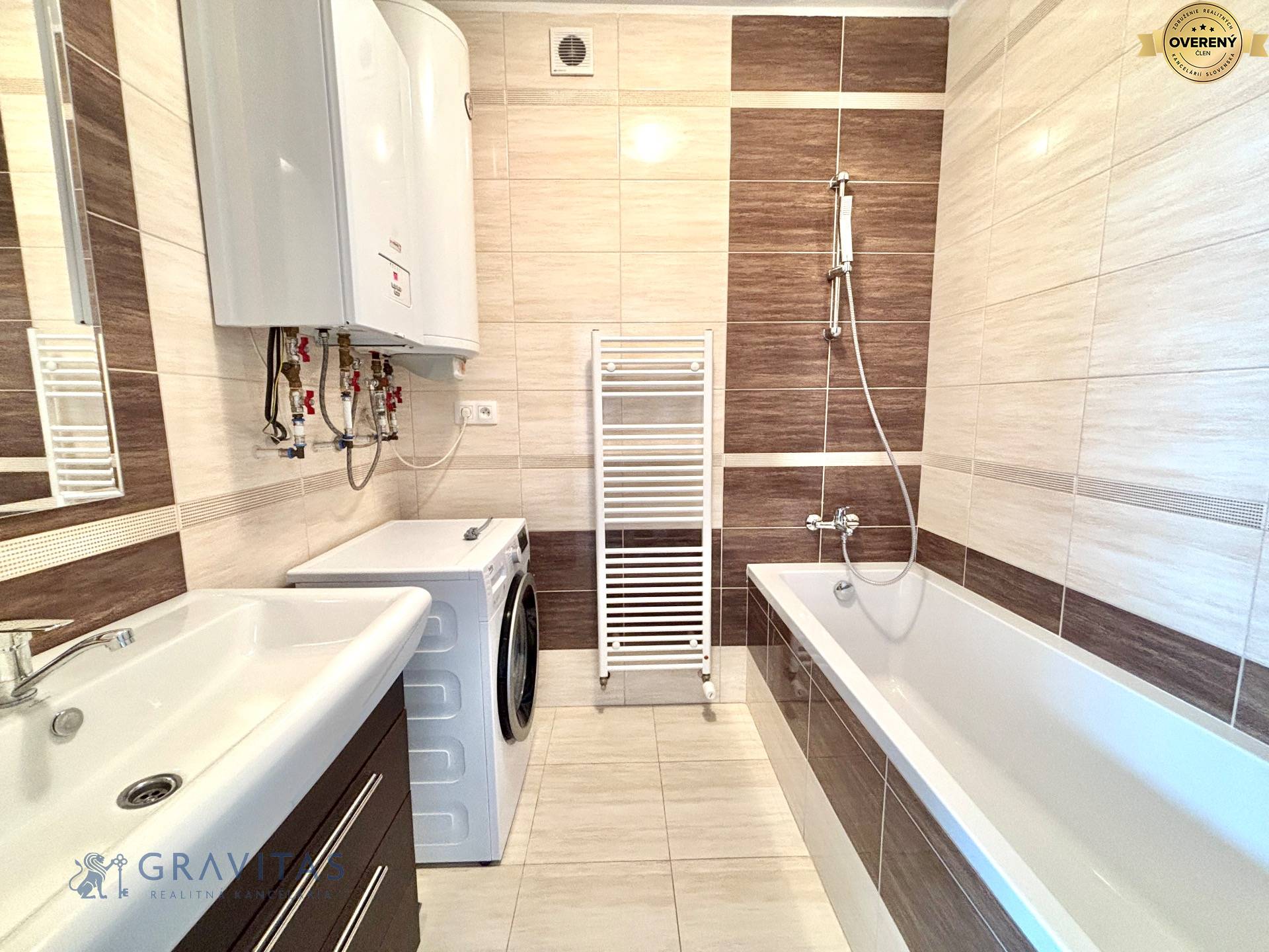 2i_Slávičia_SC_kúpeľňa