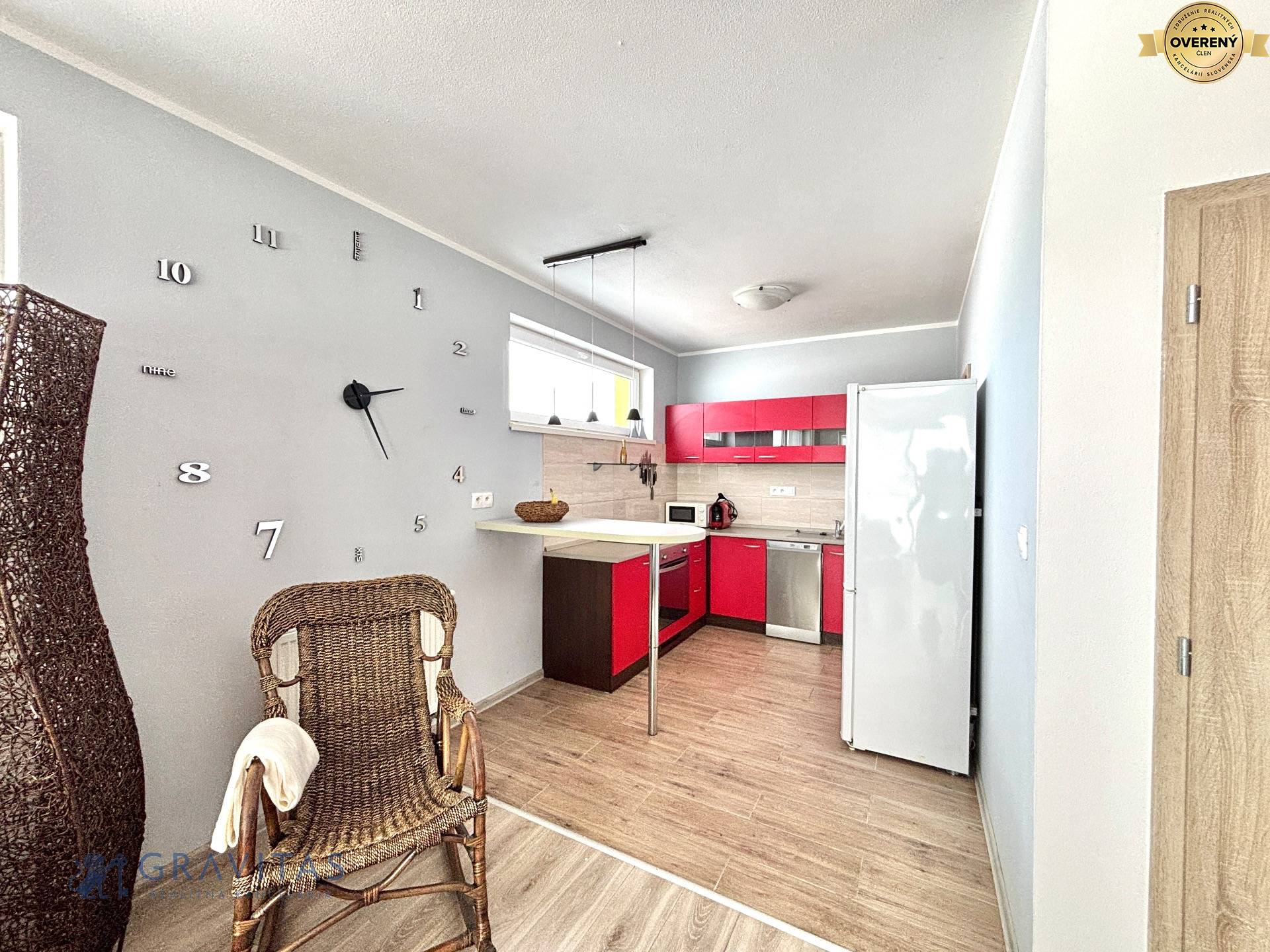 2i_Slávičia_SC_kuchyňa