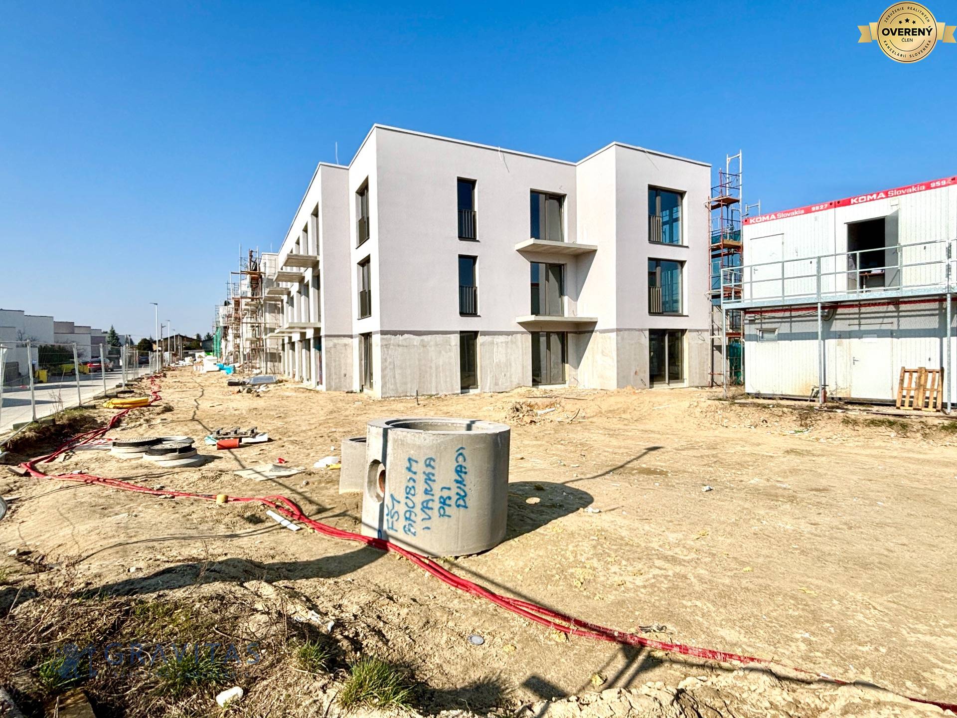 Exteriér_juho_východný_pohľad