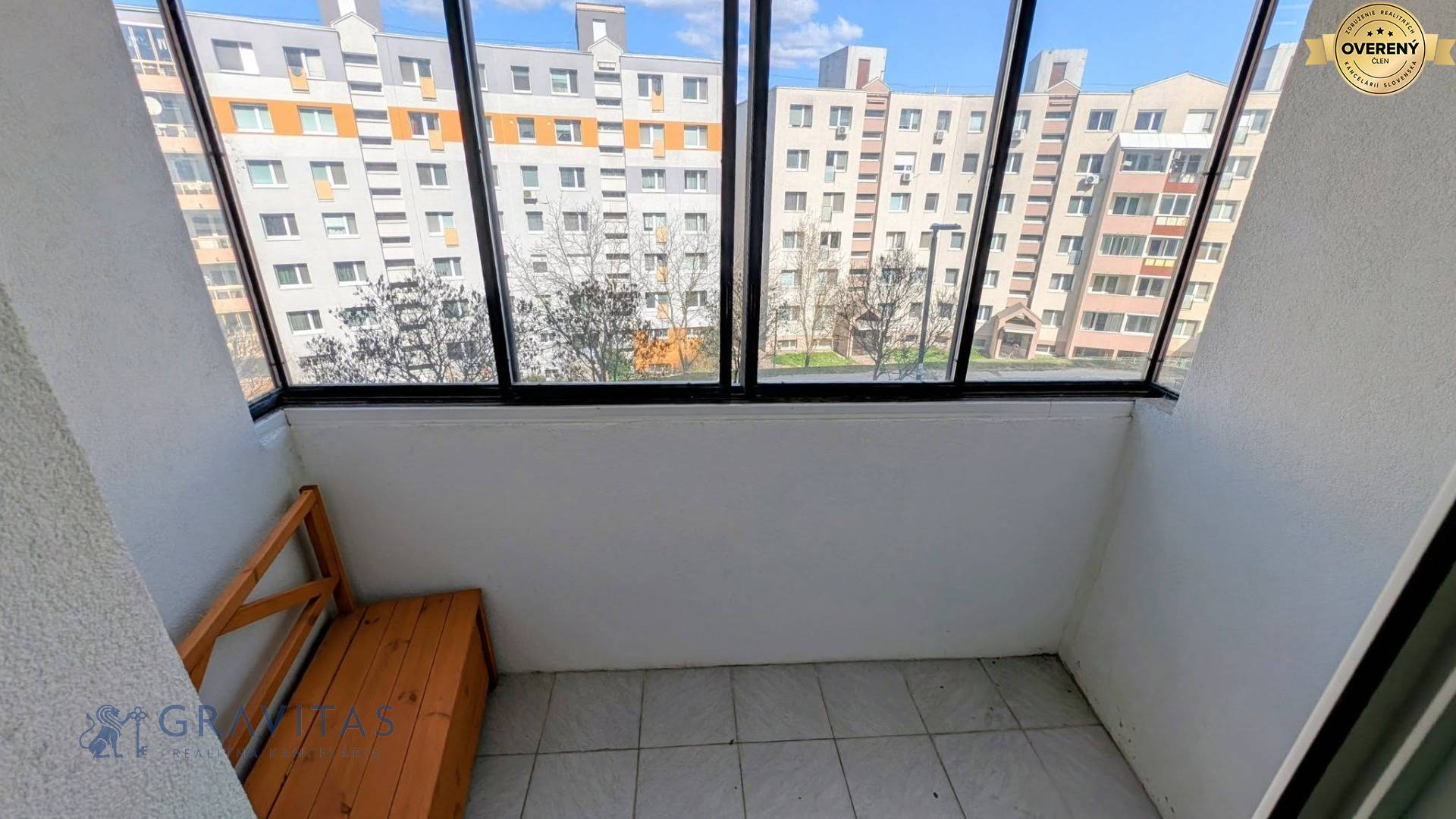 dlhe_diely_byt_prenajom_bratislava (5).jpg