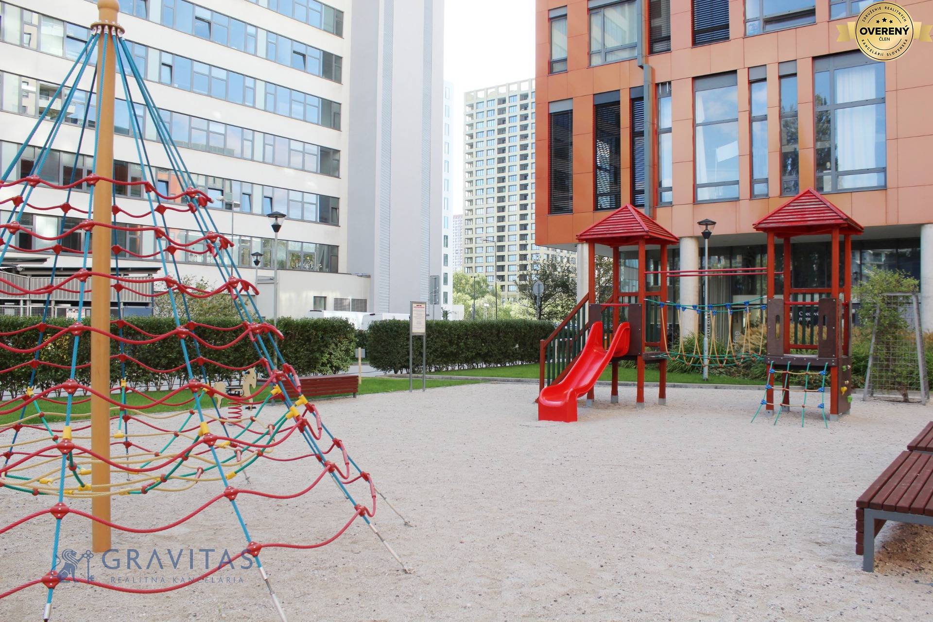 City_Park_vstup_exterier