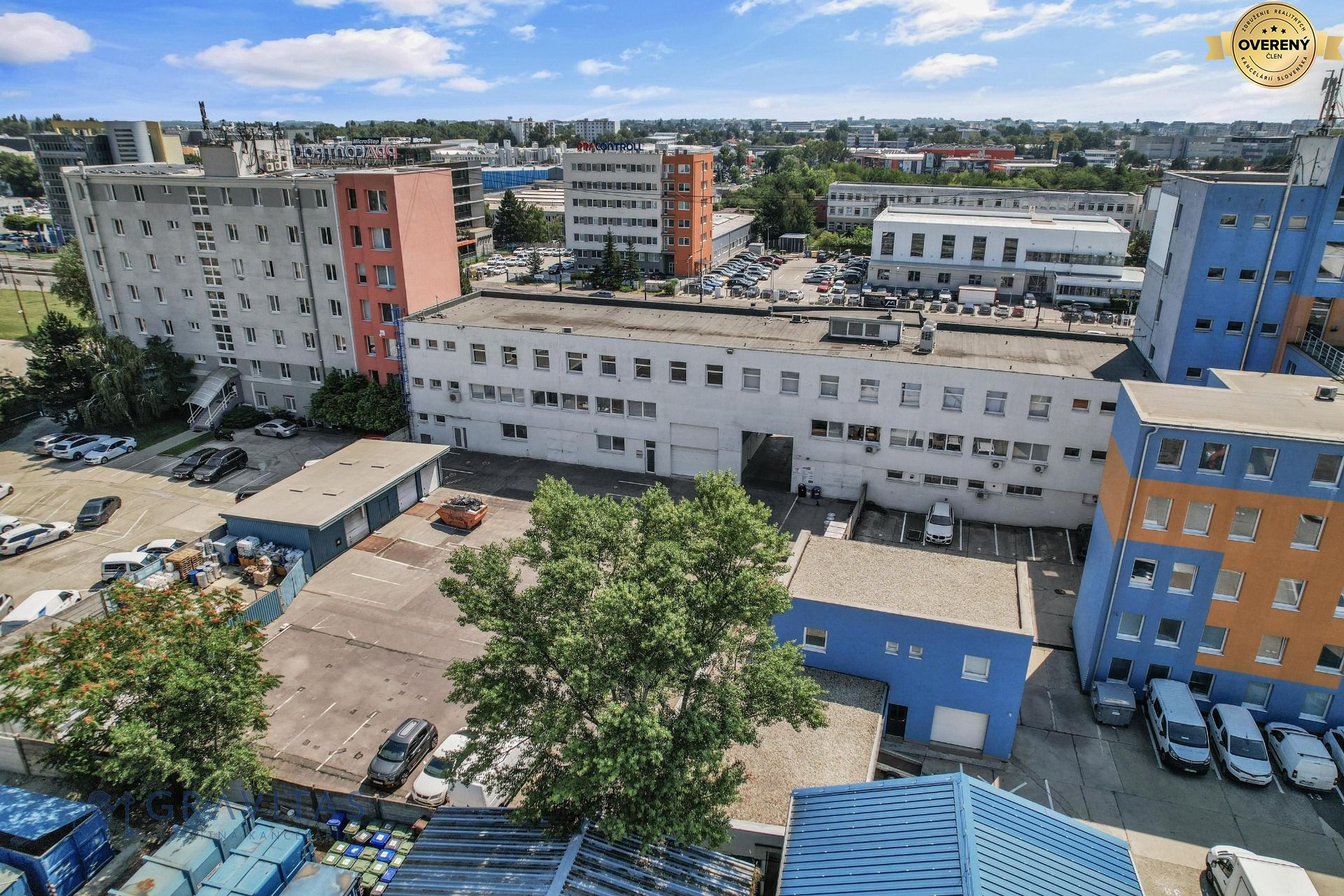 Vajnorská 137 zadný dvor