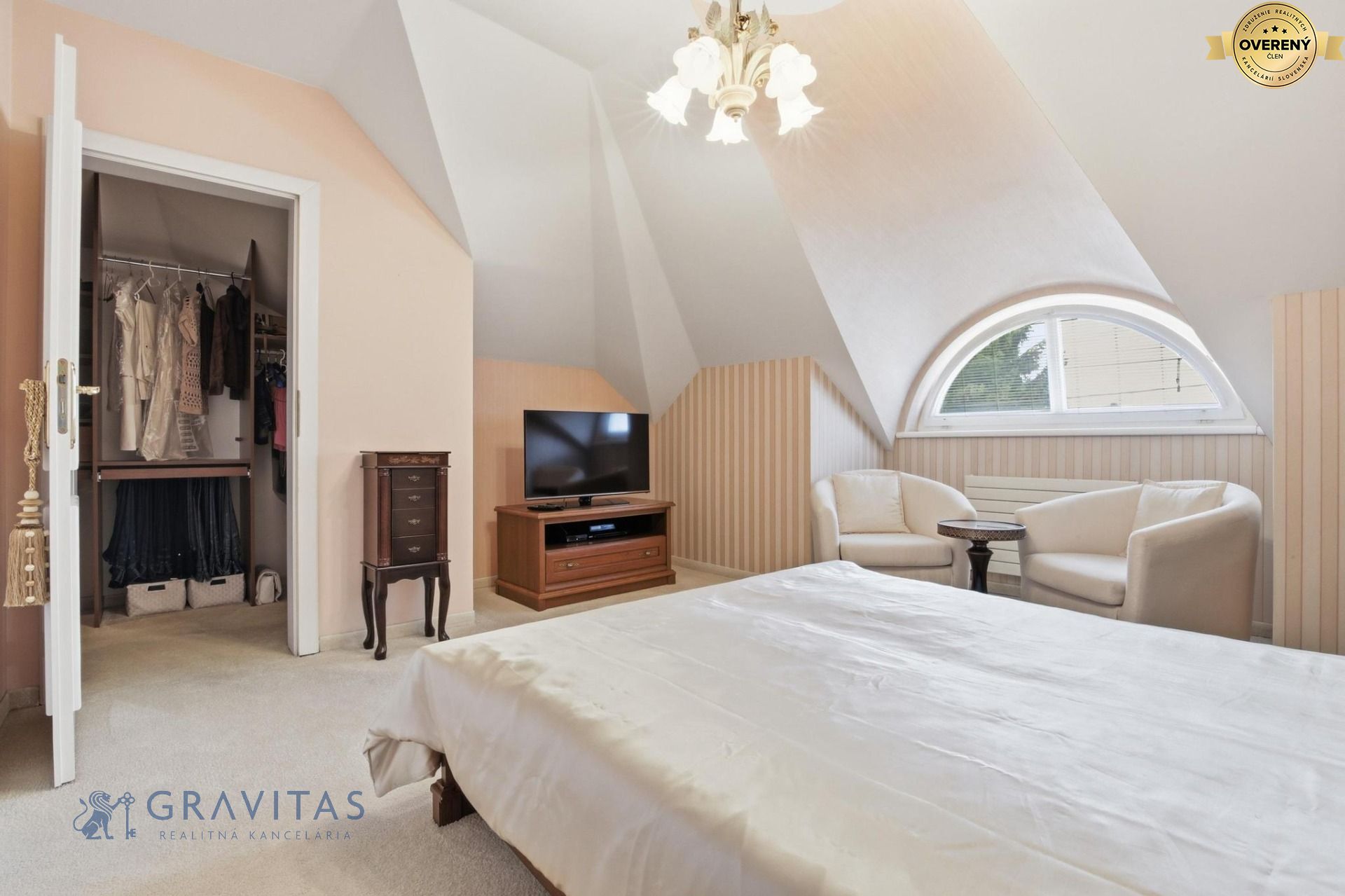 na_predaj_rodinny_dom_bratislava_vrakuna (12).jpg