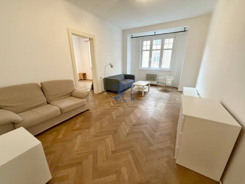 Americka 1 - obyvacka.jpg