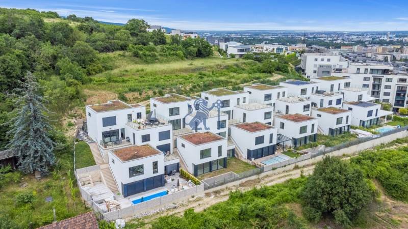 DJI_0102.jpg DJI_0102.jpg