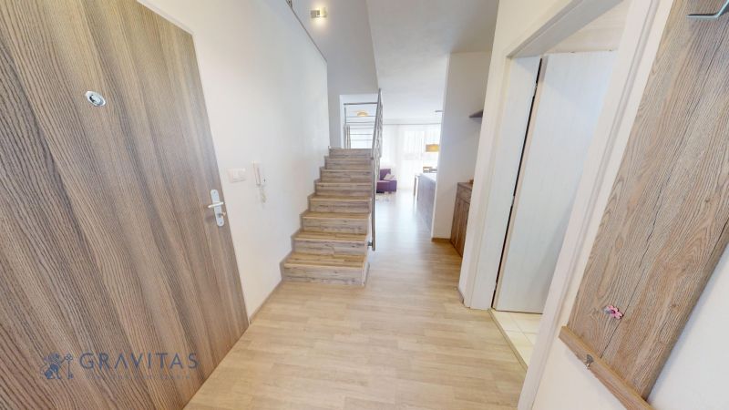 Predaj-4-izbovy-Byt-mezonet-Stupava-