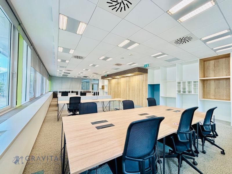 Kancelárie_open_space