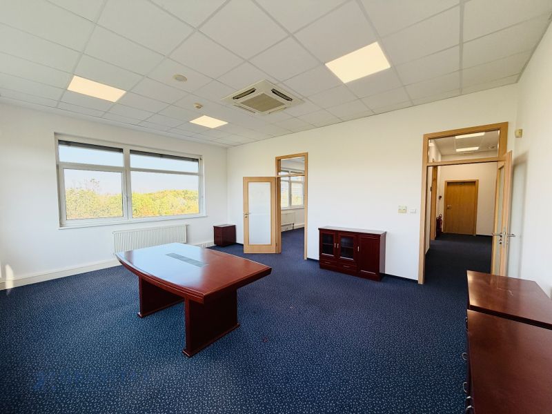 Kancelária_40m2_prepojená